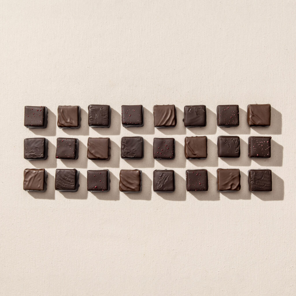 Alternative view of Coffret de 24 Ganaches