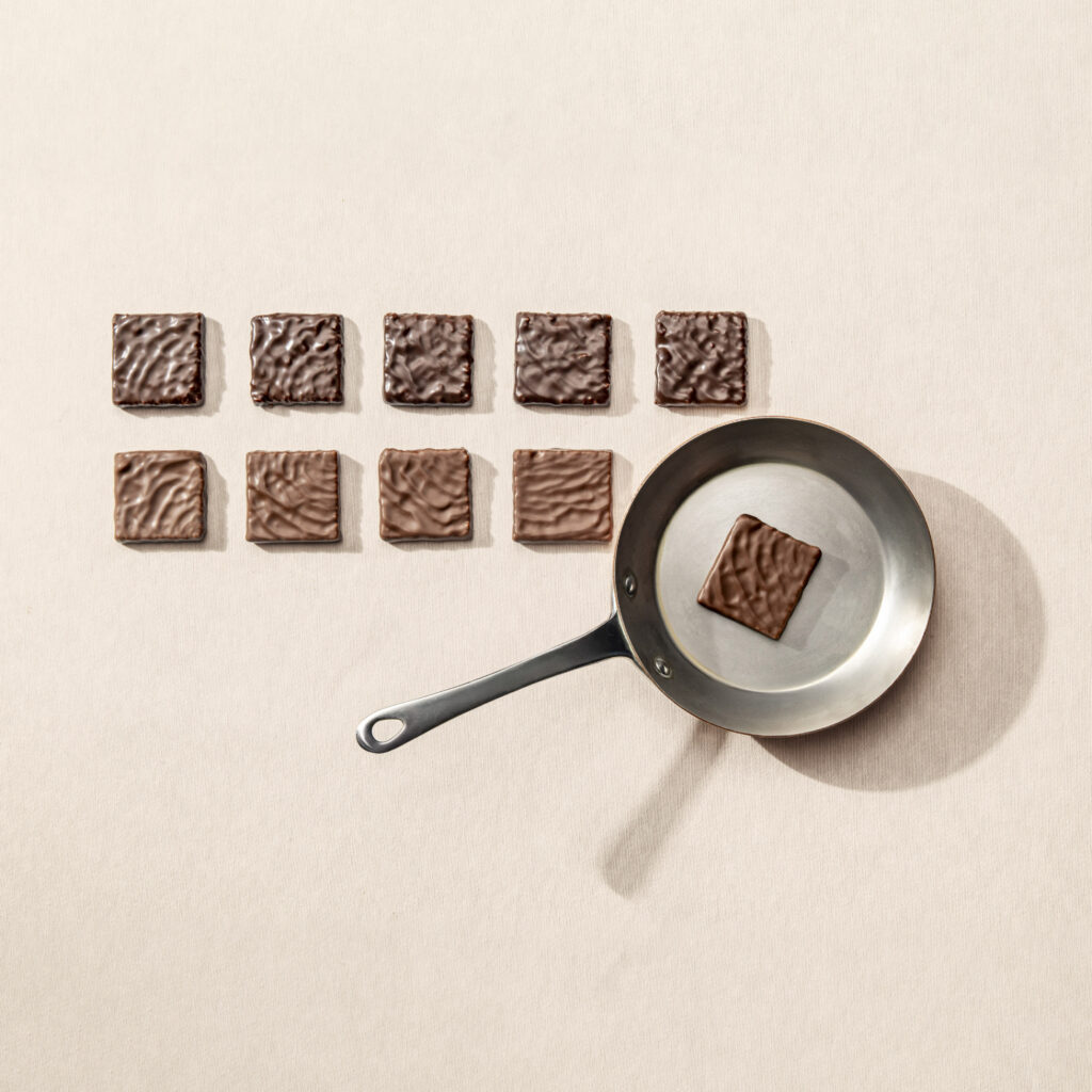 Alternative view of Sablé breton enrobé de chocolat noir