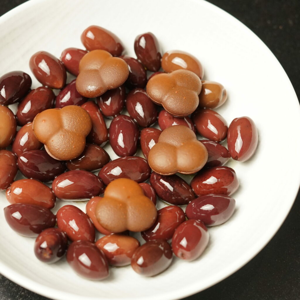 Alternative view of Trèfles sauciers - édition KALIOS "Un été à Kalamata"