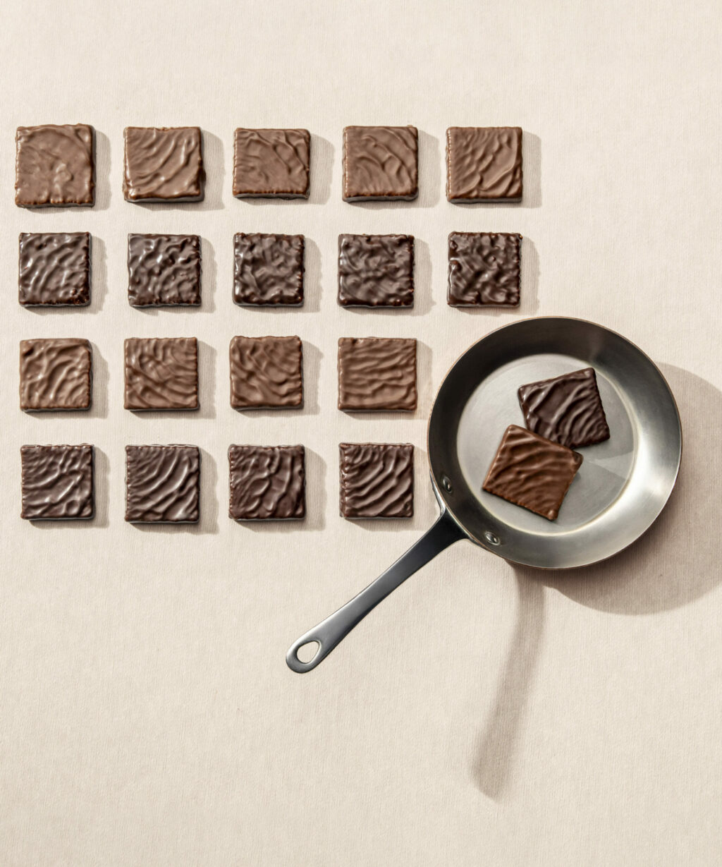 Alternative view of Coffret de 20 Sablés bretons - chocolat noir et lait
